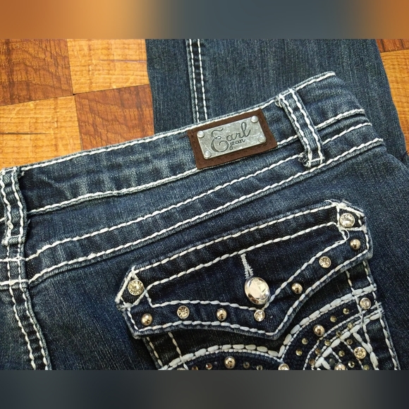 Earl Jean Blue Jeans Bling Embroidered Women's Size 11 - Picture 1 of 6